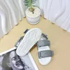 Модная детская обувь классические сандалии мальчики девочки Дети Дети на открытой повседневной обуви детской бренд бренд обувь размером 26-35【code：L】Dior