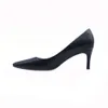 Designer Damen Neujahrsschuhe Spring Schwarze High Heels speicherte dünne Absätze vielseitiger flacher Mund professionell große Arbeitschuhe Eins Schuhe Einzelschuhe
