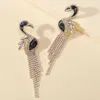 Dangle żyrandelier mody Bird Tassel Decor Long Dangle Instument For Women Boho Flamingo Luksusowe projektowanie biżuterii Prezenty D240323