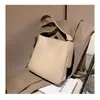 Sacs à bandoulières CVVO GLMC Couleur pure Pu Sac Fashion Messager décontracté 2024 Femme Shopping