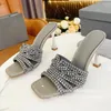 Slippers Sexy Rhinestones High Heels Chaussures pour les femmes Slire sur Peep Toe Party Fashion Champagne Crystals Sandales