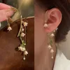 Orecchini Fashion Bell Orchid Flower Orecchini per clip perle perle per donne eleganti senza perforare i polsini per le orecchie dell'orecchio per le orecchie