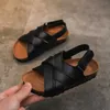 Slipper pojkar sandaler sommarskor skor mode mjuk sula lägenheter småbarn avslappnad bekväm strandskor svarta vita flickor romerska sandaler y240423