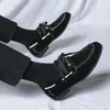 Sapatos casuais Moda Lace-up Men Dress Vestre Formal Suede Seather Business Office Vali Slip-On Black Party Tamanho 38-48