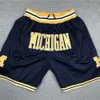 Shorts ricamato a tasca con cerniera piena dalla University of North Carolina