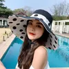 Berets breiter Krempe Frauen Sonnenvisor Hat Mode faltbare Eimer Hats Beach Cap geflimmte Anti-UV-Sommer