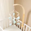 Baby Rattle giocattolo mobile in legno sul letto 0-12 mesi Born Music Box Hanging Toys Holder Bracket Crib Boy 240418