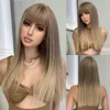 Perruque de gradient brun doré clair avec une frange longue hétérose s les cheveux synthétiques de cosplay naturages pour femmes résistantes à la chaleur de la chaleur 240419