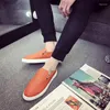 Chaussures décontractées Pu en cuir Slip on Mens Men Vulcanize Sneakers 2024 Fashion Spring Men's Flats blanc paresseux