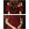Sukienki swobodne Wysokiej jakości mini poślizgowa sukienka dla kobiet 2024 Przybysze czerwone czarne rozszerzone rękawie koronkowe gwiazdy klub wieczorny