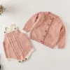 セット秋の冬の子供編み衣類セット長い花の刺繍カーディガン+ジャンプスーツ新生児の女の子の服スーツ