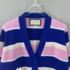 420 2024 Runway Summer Brand gleicher Sweater Langarm Purple V Hals Mode Kleidung hochwertige Frauen Lixuan