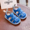 Baby Girls Jungen Sandalen Sommer Kinder echte Lederschuhe bequeme Kleinkindschuhe weiche Einzelkinder Strand Sandalen 240418