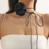 Kettingen rozenbloem in de nek Choker ketting voor vrouwelijke zwart -witte romantische chiffon sieraden op nek elegante woensachtige feestaccessoires