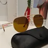 Accesorios de equipaje unisex Bolsas cosméticas Cajas de alta calidad Gastas de lujo Gafas de moda Gafas de sol para mujeres Gasas de viaje al aire libre