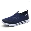 Chaussures décontractées Men Sneakers Mesh Breathable Salle Slip-On Light Running Sport Zapatillas Hombre de Deporte Sale