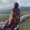 Nepalesiska sjal kvinnor turism outfit fotografering etnisk vind och snö bergsplatå cape förtjockad liten filt