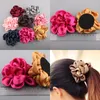 Dekorative Blumen 10pcs/Los hochwertiger Damast Blumenhaarklammern Rollte Rose Haarnadeln für Mädchen Accessoires 7 Farben