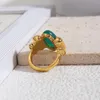 Klusterringar huanzhi 2024 vintage oval sten oregelbunden ring charm guldfärg geometriska trend smycken för kvinnor