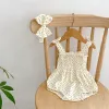 One-Pieces 2pcs Sommer Blumen Neugeborenes Baby Kleidungsbodysuit mit Stirnband-Kleinmädchen Bowknot-Hosenträger One-Stück Overalls Overalls