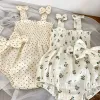 One-Pieces 2pcs Sommer Blumen Neugeborenes Baby Kleidungsbodysuit mit Stirnband-Kleinmädchen Bowknot-Hosenträger One-Stück Overalls Overalls