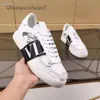 Leather Trainer Soft Super Quality Sports Sneakers Versatile Lovers Fashion Designer Walentinno Mens Trainers High Shoes Heightening Sneaker XRIK