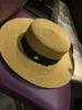 Solhattar Small Bee Straw Hat European och American Retro Gold Flätad hatt Kvinnlig lös solskyddsmedel Solskade Flat Cap Visirs Hattar 240412