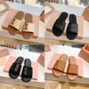 Sliders Slippées de paille Sandales Sandales Easy Wear Designer Flat Designer Chaussures Fomens Favoris Favorite Mule Tes des tirs à la main