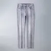 Designer de jeans pour hommes printemps / été nouveau produit en jeans en jeans pour hommes slim slim silt small pieds haut de gamme marque élastique pantalon de famille de cheval imprimé mince mince pantalon de famille 9ykm