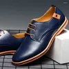 Casual Shoes Fall Men's Leather Fashion Business Lace Up Soft Bekväm manlig verktyg Flat handgjorda vuxna Oxford