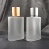 Bouteilles de rangement 30 ml / 50 ml carrés de parfum de verre givré carré de grande capacité Dispensateur cosmétique vide en métal Pompe Pompe Spray