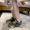 Chaussures décontractées Femmes Sports Couleurs mixtes Crystals de mailles d'air Style Fashion Lace Lace Soft épais Anti-Skidding Sole Sneakers