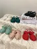 Sandały Baby Girls Sandals Sandały 2-7y Miękkie nie-poślizgowe księżniczka solidne dzieci cukierki galaretki buty dla dzieci swobodne rzymskie sandały 240423