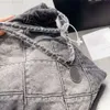 CC 22 DENIM Grand Shoping Bag Tote Travel Designer Woman Sling Body Sac à main le plus cher avec une chaîne argentée Gabriell