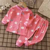 Dziecięcy chłopcy dziewczęta Pajama zestaw kreskówek Drukuj Cardigan Długie rękawy spodnie dziecięce stroje 2PCS Single Beddler Home Suit 240408