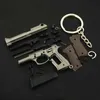 Gun Toys 1 4 Beretta 92F Pistol Shape Portable Alloy Toy Gun Model Löstagbar nyckelring Fidget Toy for Boy Collection Christmas Giftl2404