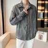 Camicie casual maschile 2024 Summer Retro Long Design Long Fashion Solido Colore Solid