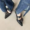 Femmes Sandales épaisses Chaussures d'été Fashion Mid Talons pointues chaussures de fête de fête Marque Chaussures décontractées 240422