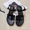 2024 Designer Paris Sandálias femininas São verão Fashion Street Casual plana de salto pequeno salto feminino Bronzing 2 C Sandals 35-41