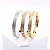 Bijoux haut de gamme Brangles pour Carter Womens Hot Titanium Steel avec bracelet plein d'étoiles Bracelet pour Buckle Bracelet Original 1: 1 avec logo et boîte réel