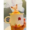 Caneca de café com tampa de outono fofo bordo folha florestal coelho raposa esquilo bolota xícara de cerâmica de cena de outono 240418