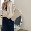 Bolsas de ombro de ombro Vintage Bagette para mulheres PU Couro Bola de Designer Subaxilares Francês de Couro PU