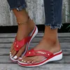 Slippers Women's Cals's Summer Metal Decoration Flip Flip Flops Outdoor Casual Beach Chaussures pour femmes Plus Sandales