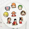 Enfance Comic One Piece Charms Anime Charmes en gros Souvenirs d'enfance Douct Cartoon Cartoon Charmes Accessoires de chaussures PVC Décoration Boucle Soft Rubber