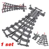 Bloque les nouveaux trains de la ville traces flexibles Soft Straight Curved Rails Switch Building Models Creative Models Railways Toys for Kids Gifts