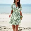 Frühling Sommer 2024 Strandkleider für Frauen gedruckt V-Ausschnitt Swimwears Kurzarmelastizität im Freien im Freien Kleid
