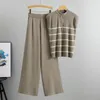 Kvinnors tvåbitar byxor Summer Stripe Sleeveless Vest Knitwear Top Elastic midja bred bendräkt Kvinnlig tunn stickad 2 Set Women 2024