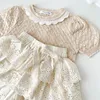 Shorts Hirsch Jonmi 2024 Spring Kleinkinder Mädchen Lace Hohlhöhle koreanische Stil Baumwolle Beige Baby Kinder geschichtet