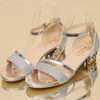 Sandaler Ny modekvinna Summer Gold Open Toe Sandal Dress Shoes Womens High Heels Sandaler Platform Wedges Heeled Pumps Ladies Shoel2404