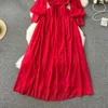 Robes décontractées français vintage en V plis plies de manches bouffantes solides robe longue robe A-line élégante femme mode automne